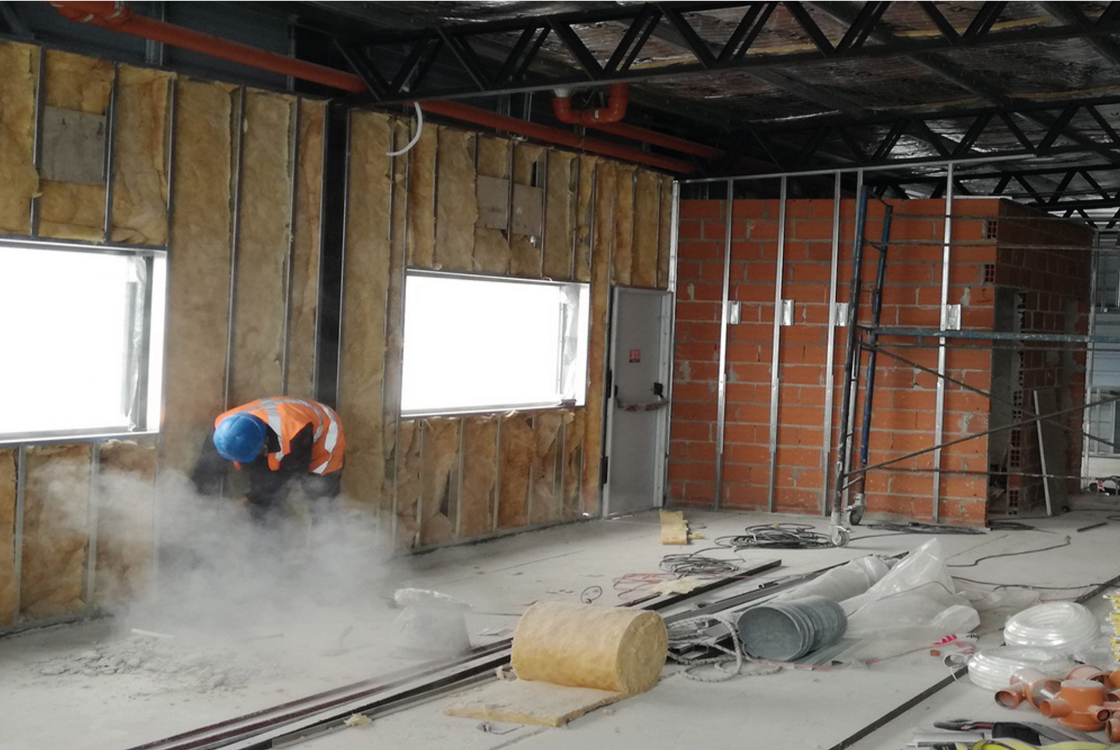 Construcción de estructura de durlock en las oficinas Lindal Group